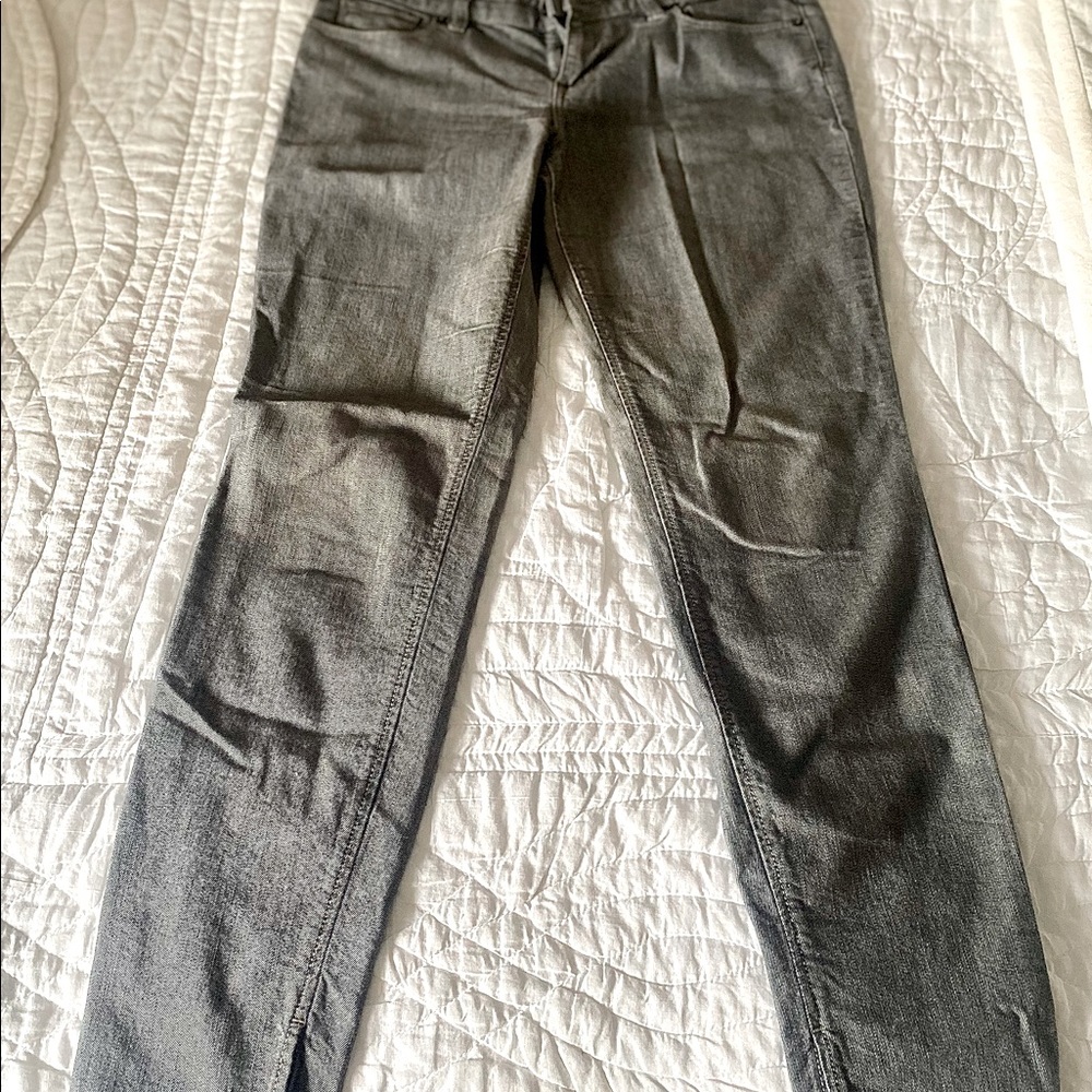 The Limited Skinny Leg Denim Jeans in grey wash